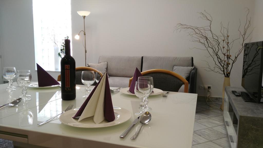 Fueredi Haz Apartman Apartment Sopron Ngoại thất bức ảnh