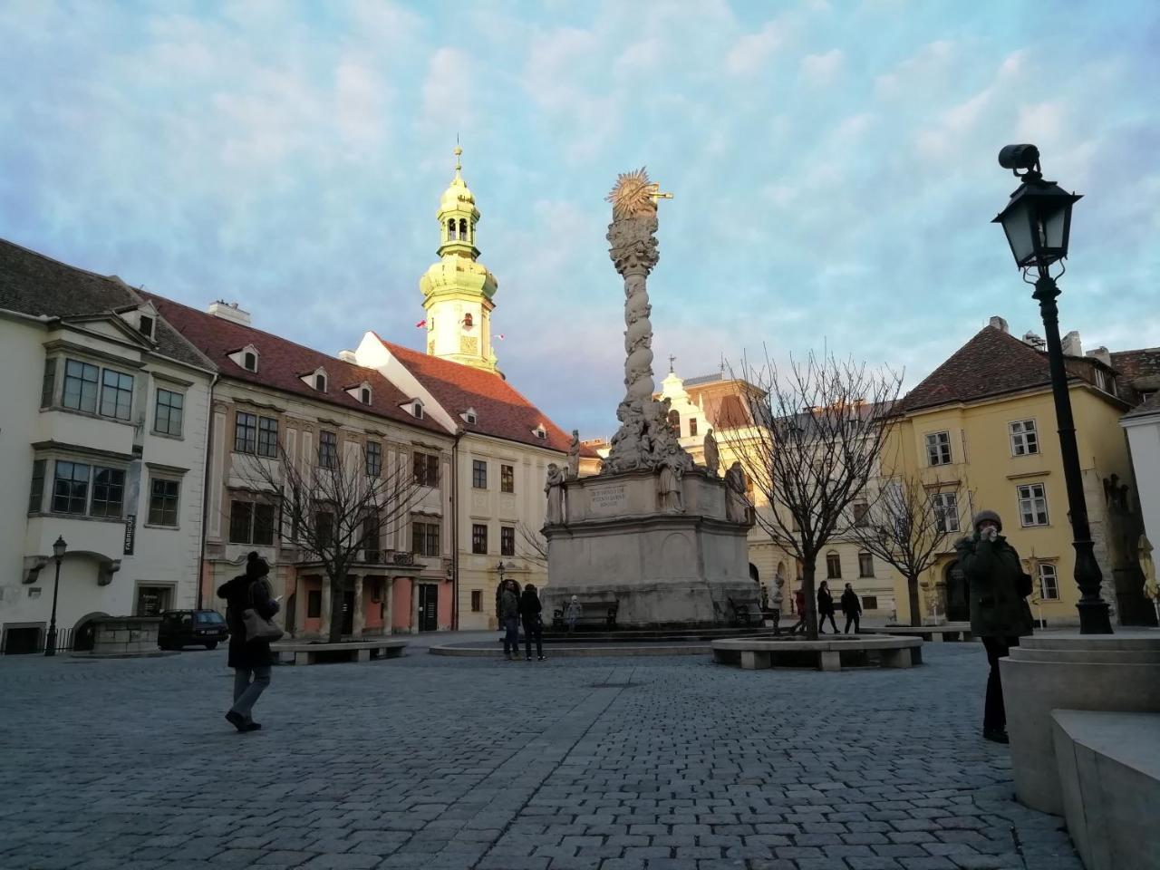 Fueredi Haz Apartman Apartment Sopron Ngoại thất bức ảnh